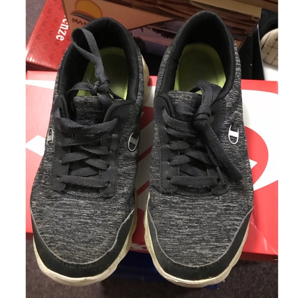 Champion shoes - Picture 1 of 3